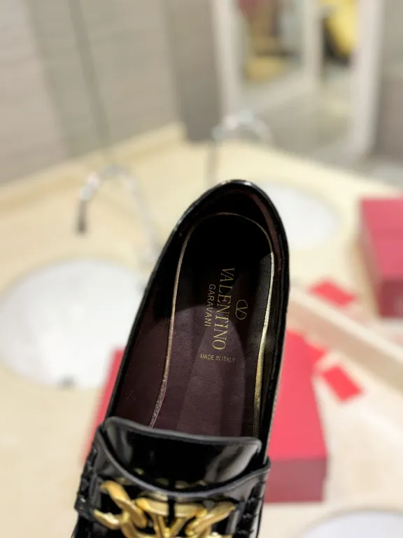 Valentino Shoe 